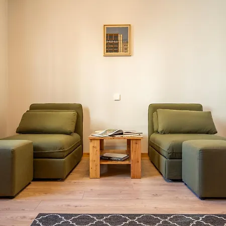 Apartment City In The Heart Of
